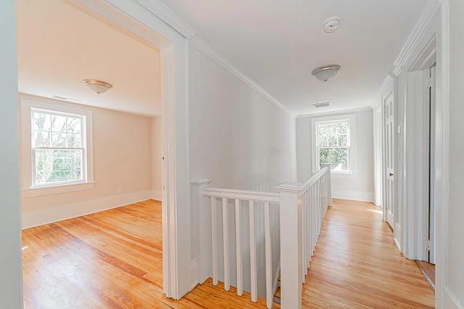 Alcove Rooms's room