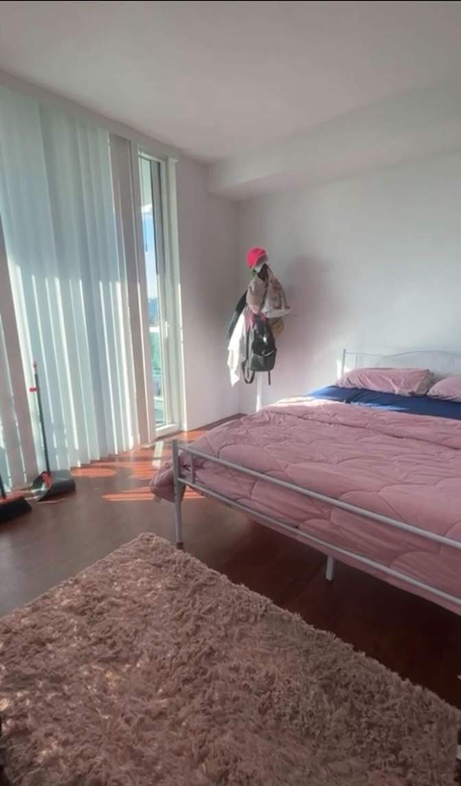 Mauro's room