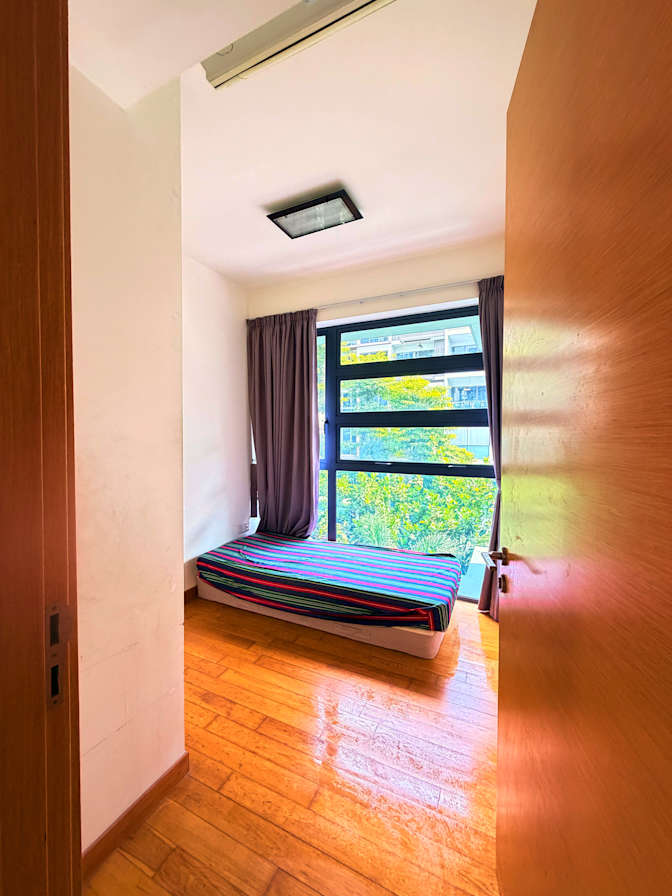 Darwin's room