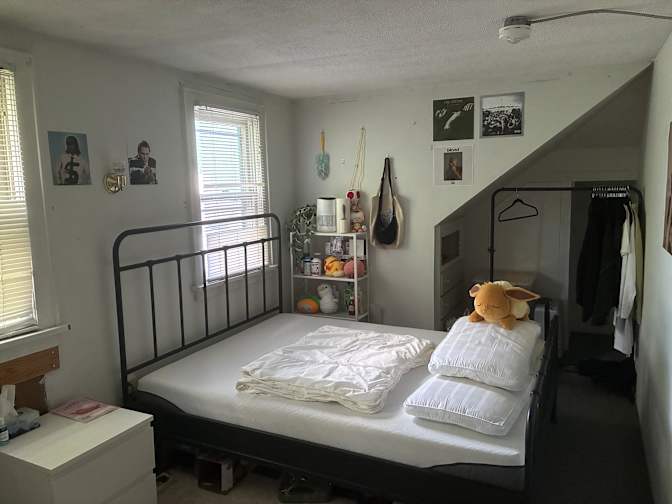 Hector Jiang's room