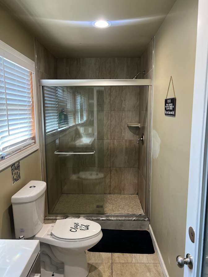 Yates Properties's room