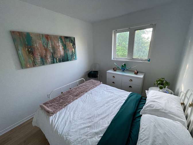 Brooke's room