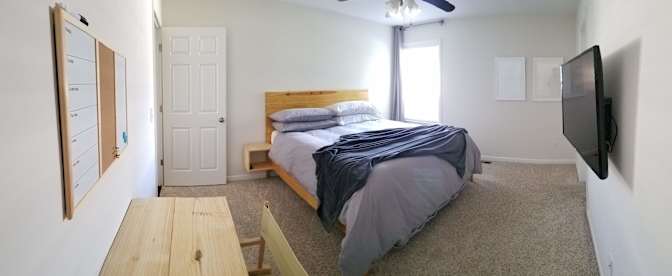 Carolina's room