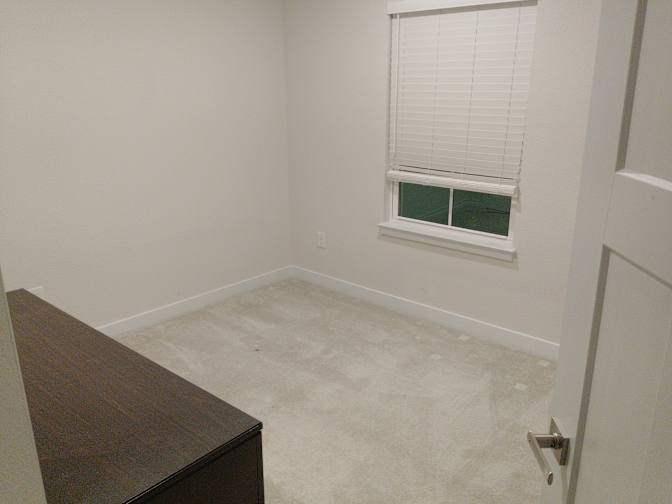 Justin K Thomas's room
