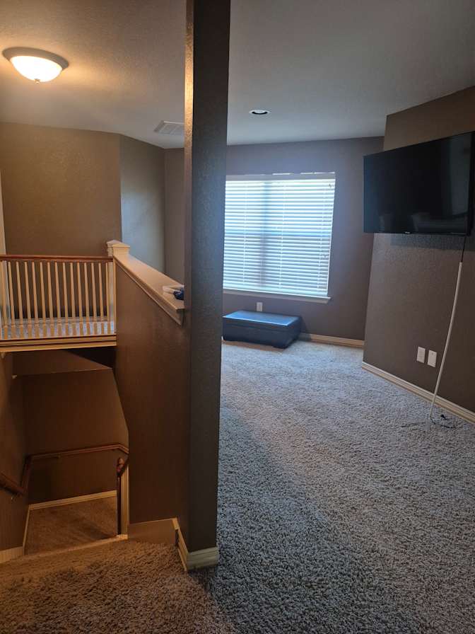 Dee's room