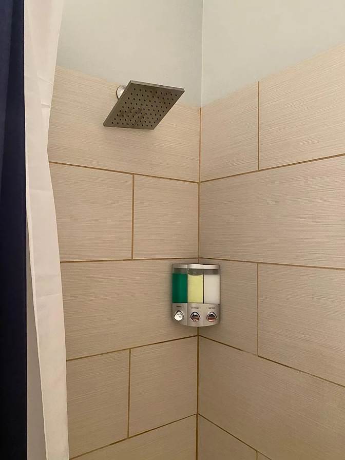 Alcove Rooms's room