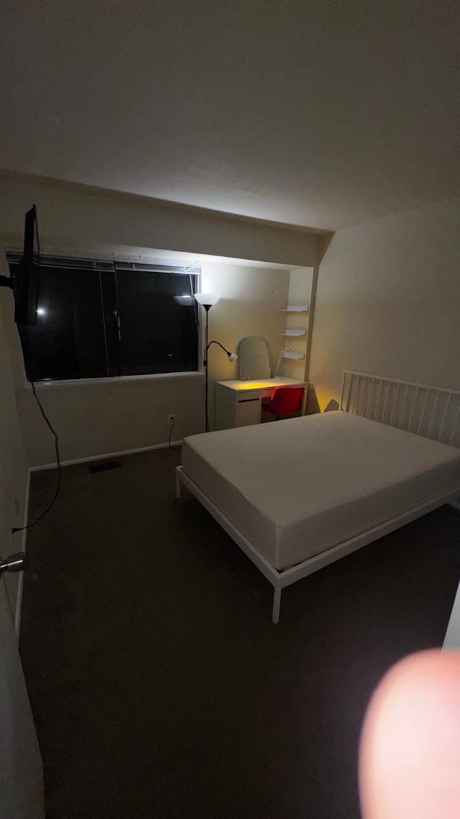 Luna Diaz's room