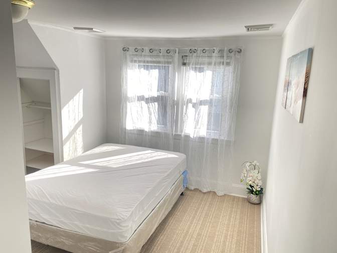 EAST COAST's room