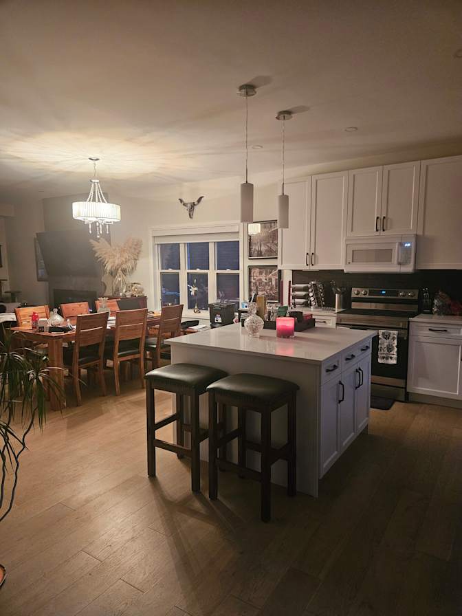 Tammy Lee Grey's room