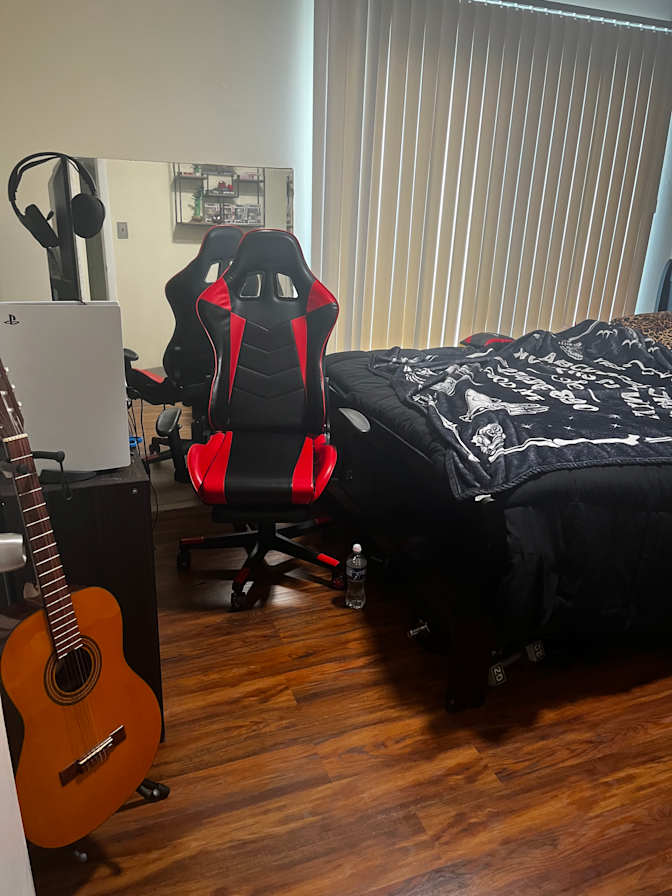 Suzanna's room
