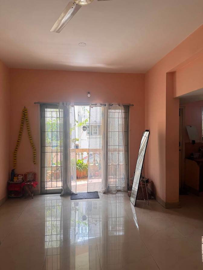 b's room