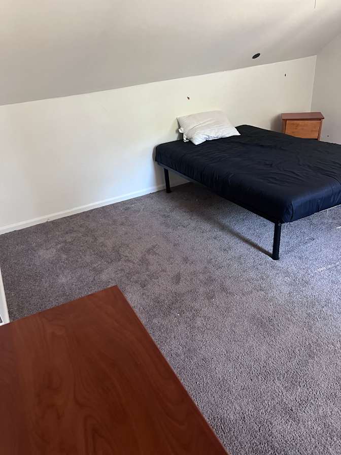 Jay/Nikki's room