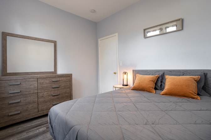 Lius Estate's room