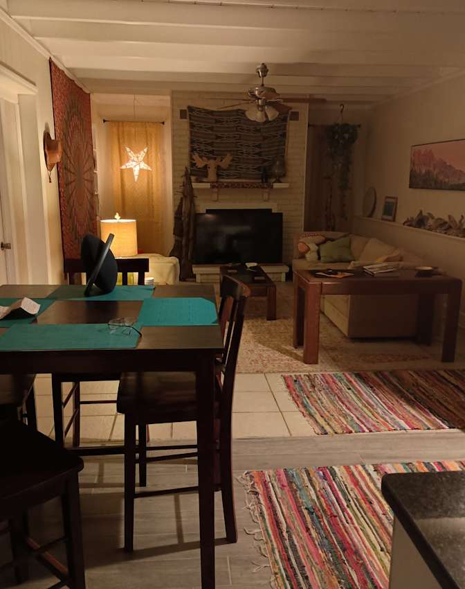Leslie's room