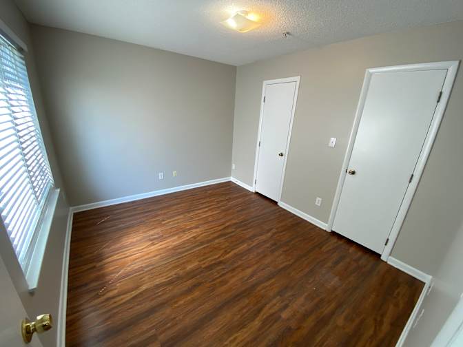 Alcove Rooms's room