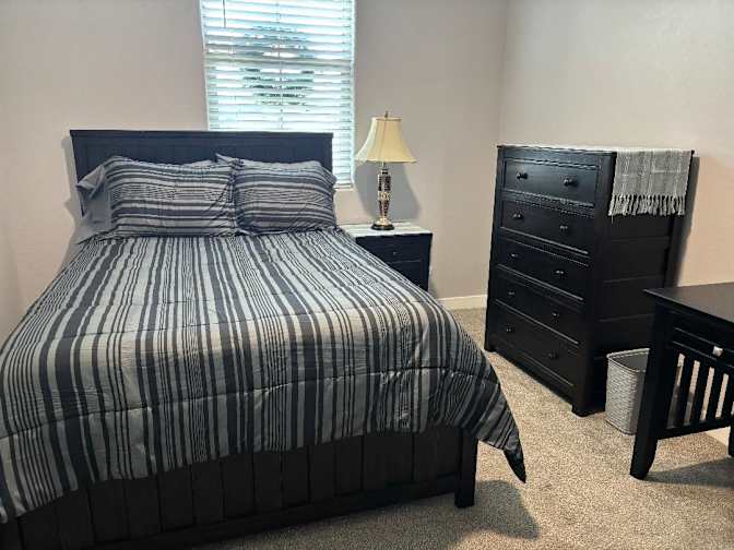 Tom's room