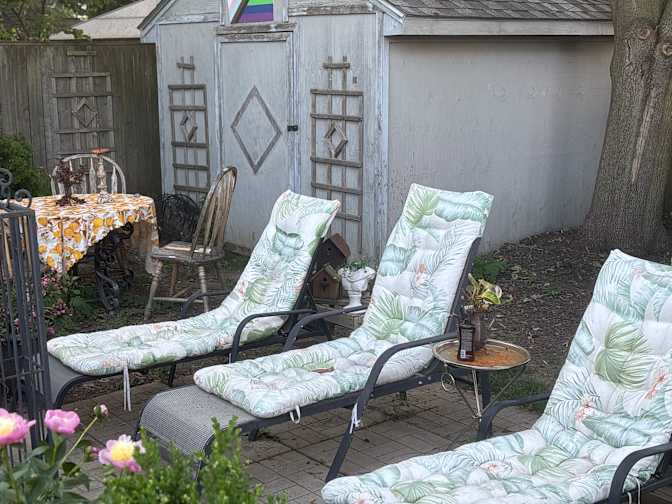 Jeffrey Pommer's room