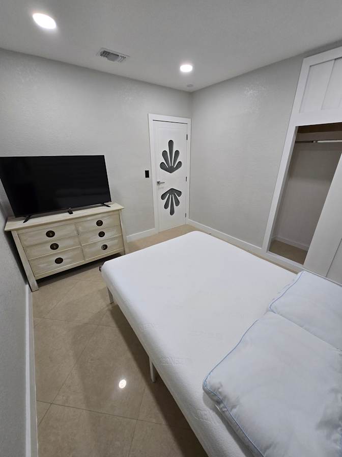 Fernando's room
