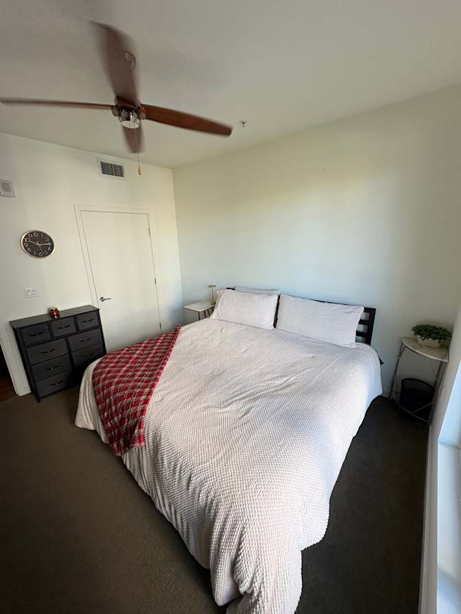 Dondre's room