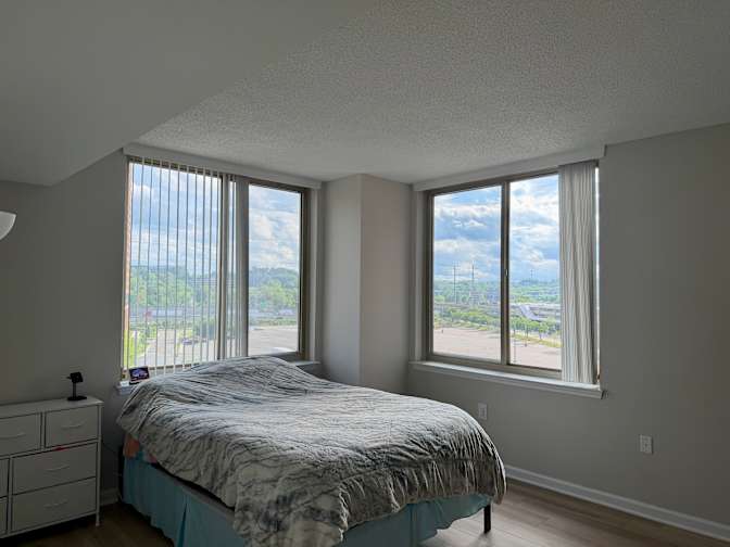Andrea's room