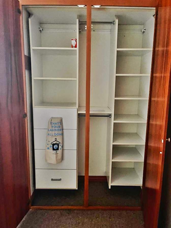 Tom's room