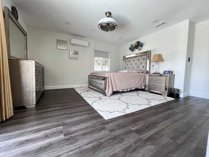 Elle's room