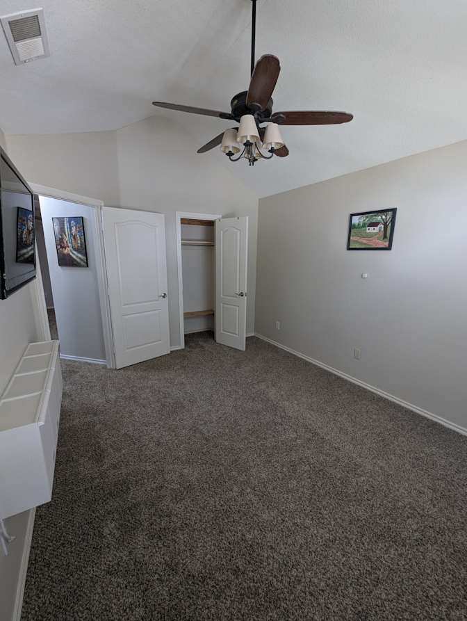G & L's room