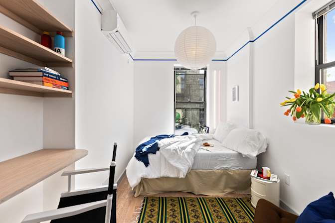 Liza's room