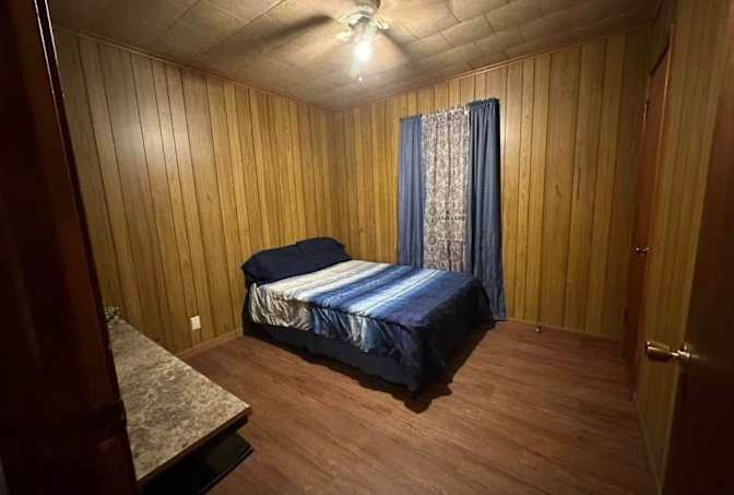 Jennifer's room