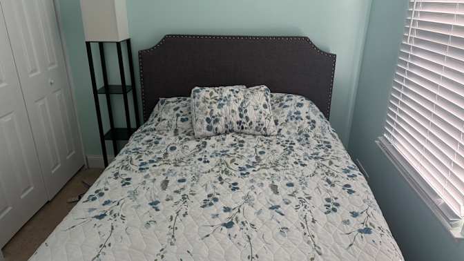 Deanna's room