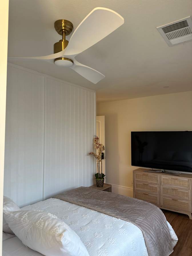 Lorena's room