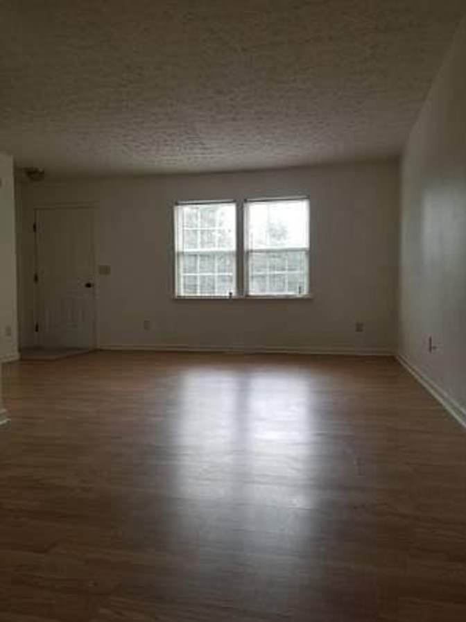 Alcove Rooms's room