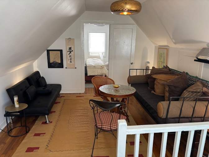 Vernon's room