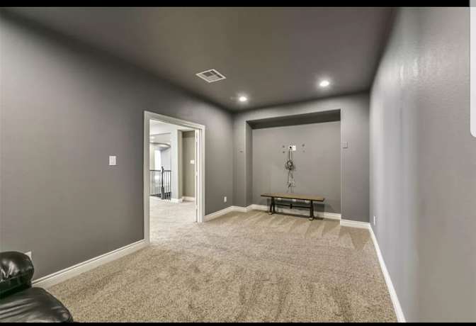 Ro's room