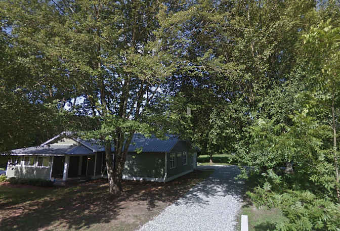 Cleveland Retreat's room