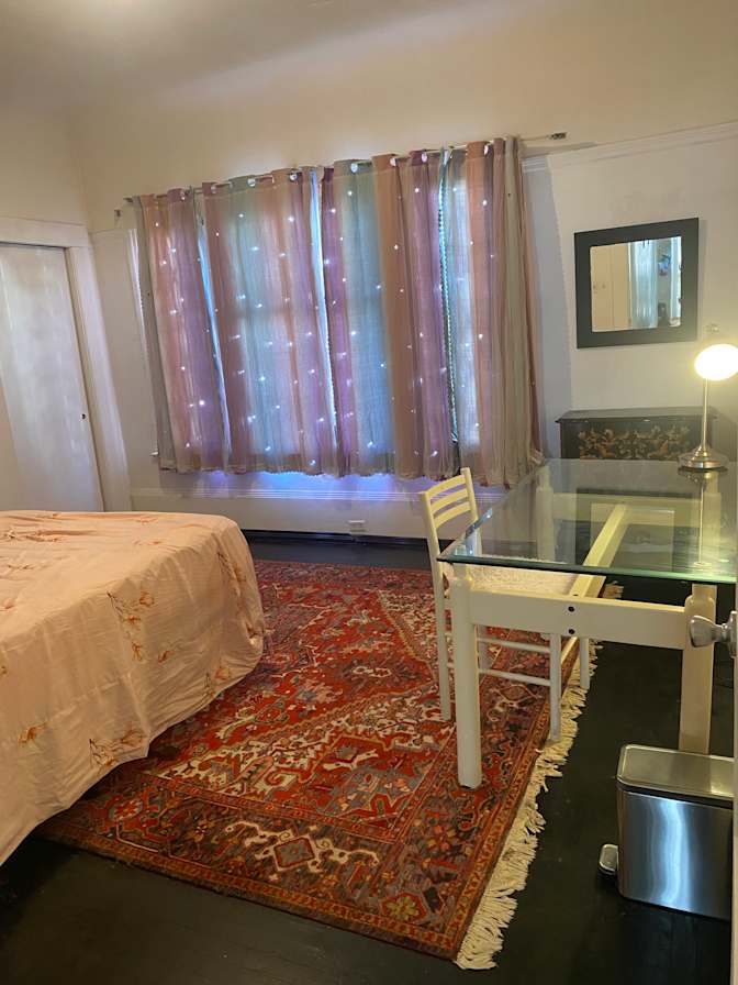 Farnaz's room