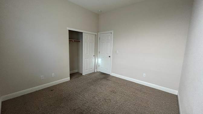 Thomas's room