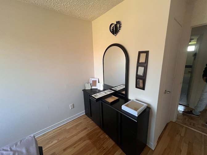 Noureddine's room