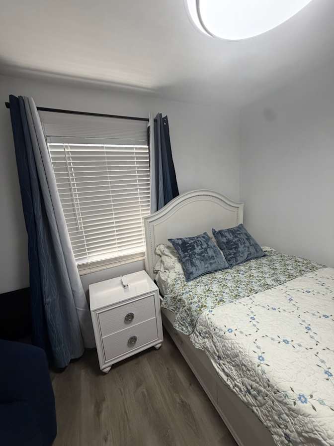 Davia Garcia's room