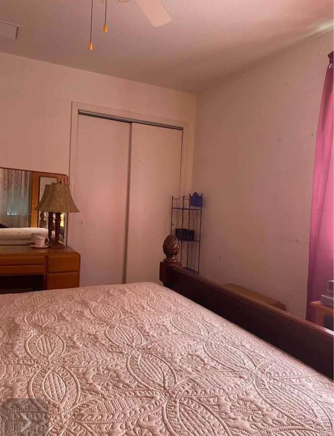 Deon's room