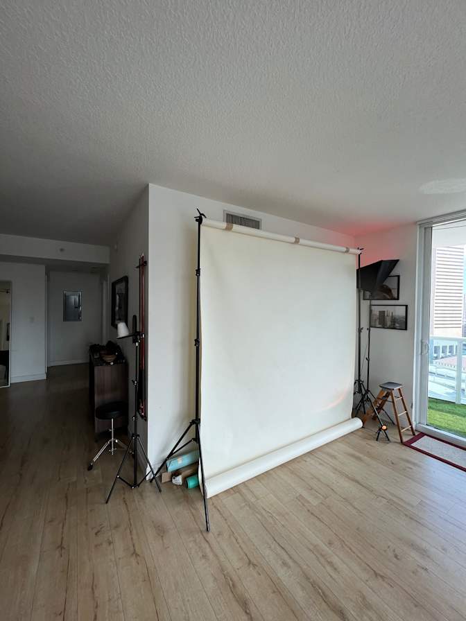 Luis's room