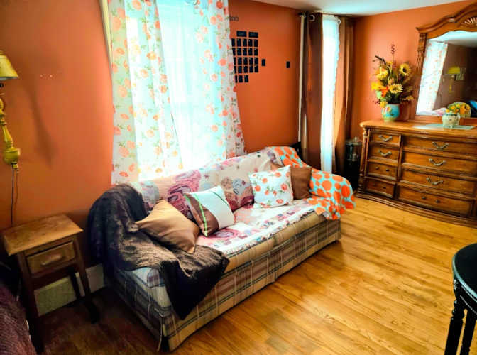Sara's room