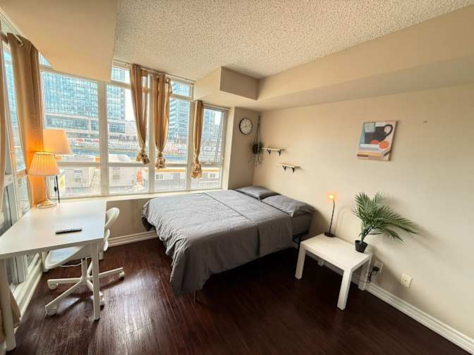 Helia's room