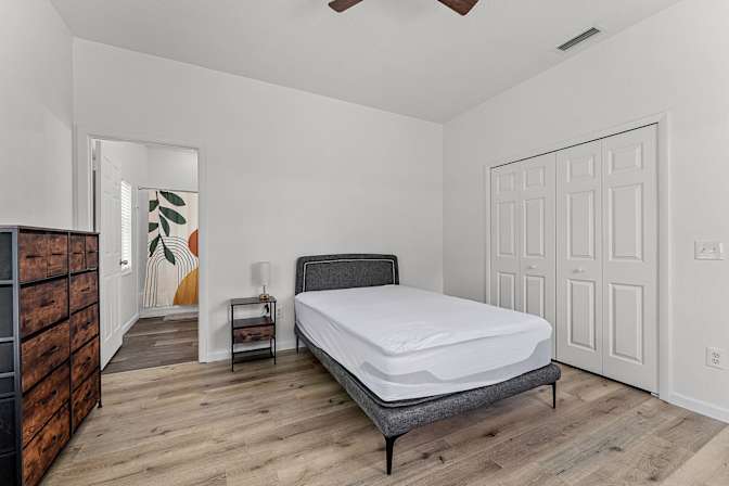 Valentina's room