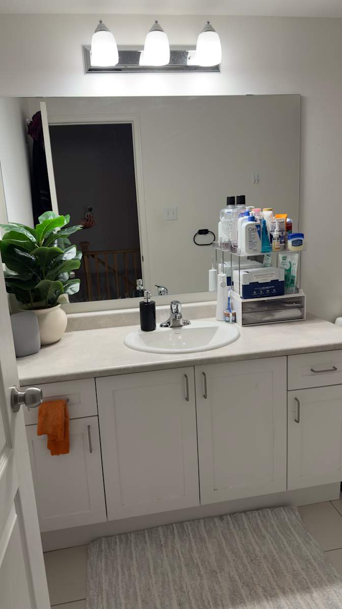 Sales man's room