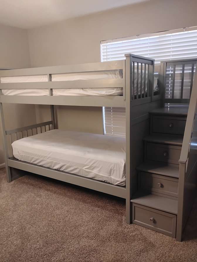 Dee's room