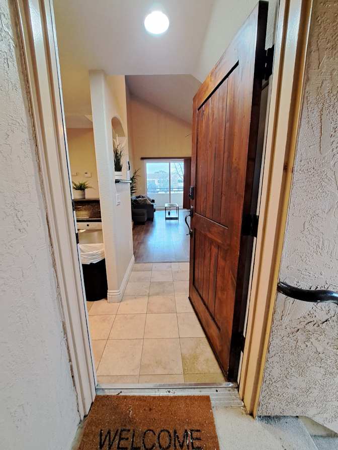 Venetian Condos's room