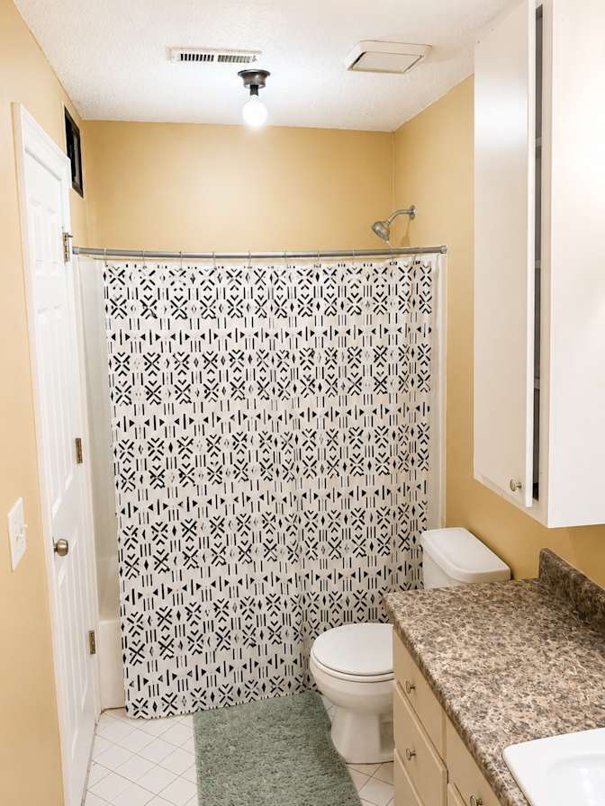 DEVARS WOODS's room