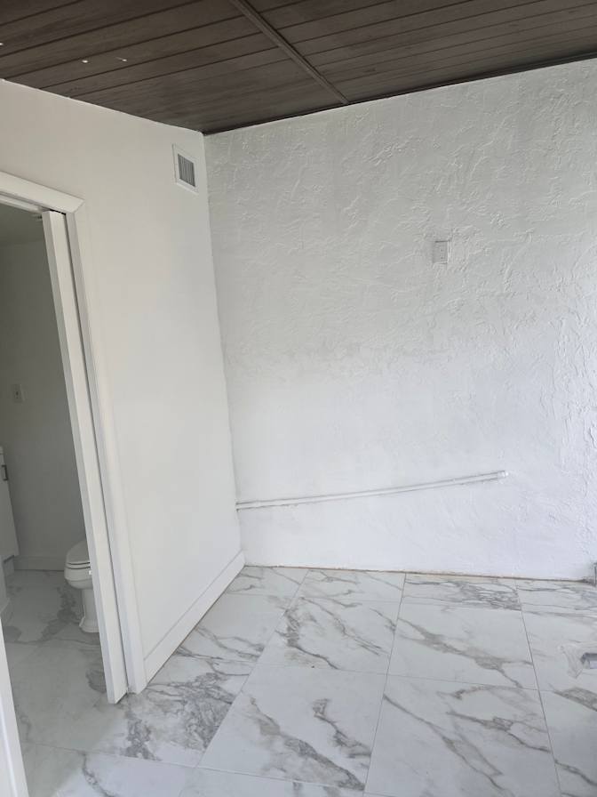 KATE ABIA's room