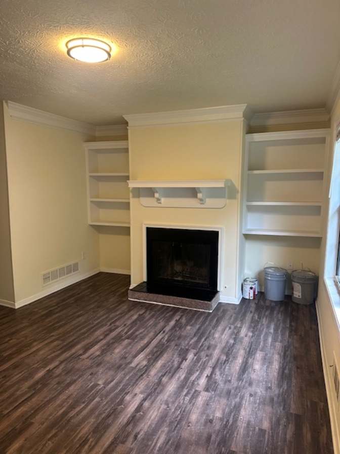 Alcove Rooms's room